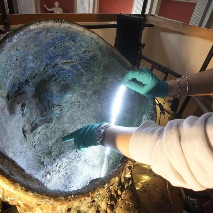 Vatican experts uncovering gilded glory of Hercules statue struck by lightning